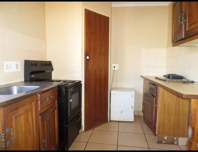 2 BEDROOM HOUSE SOLD IN THE ORCHARDS